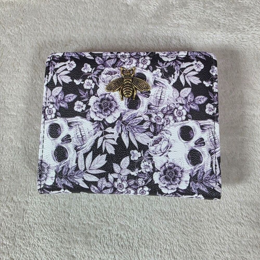 Unbranded Fold Wallet Bee Embellishment CC/License/Cash Slot Zip Coin Snap Close